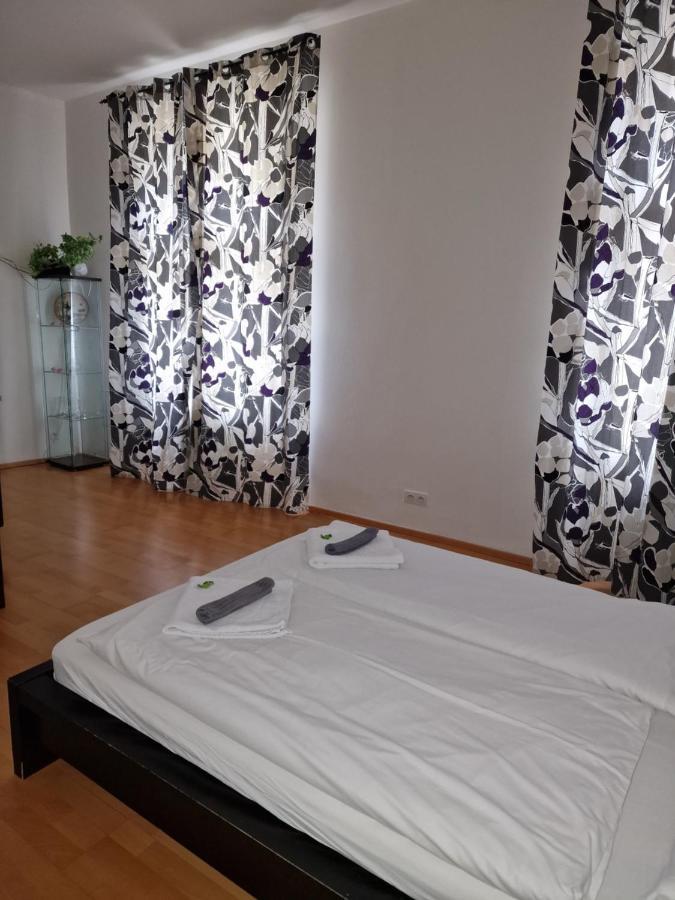 Reznicka * Prag